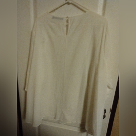 Beautiful White dress Women's plus size blouse - Picture 4 of 4